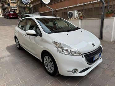 PEUGEOT 208 1.4 HDi 68CV 5p Active