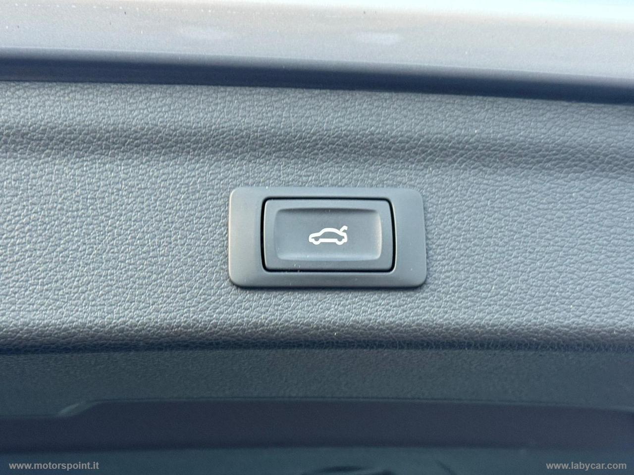 AUDI Q3 35 TDI S tronic Business