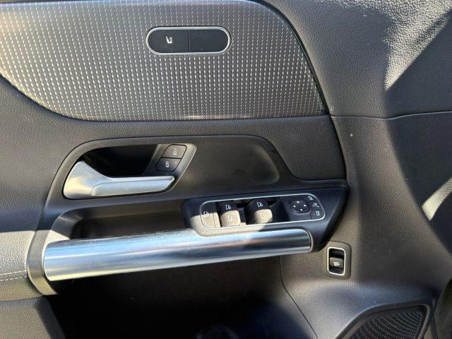MERCEDES-BENZ GLA 200 d Automatic