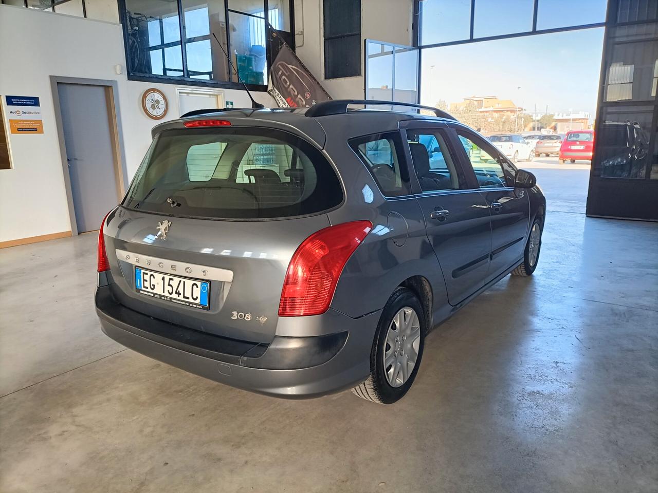 Peugeot 308 1.6 8V HDi 112CV SW Premium 02/2011