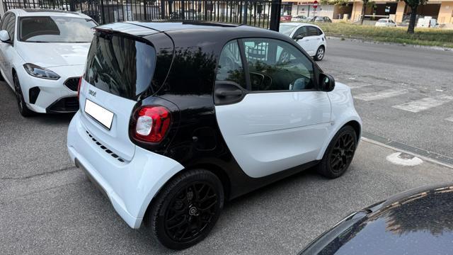 SMART ForTwo 70 1.0 TWINAMIC SUPERPASSION*C.L.16 BLACK*TEL.*LED