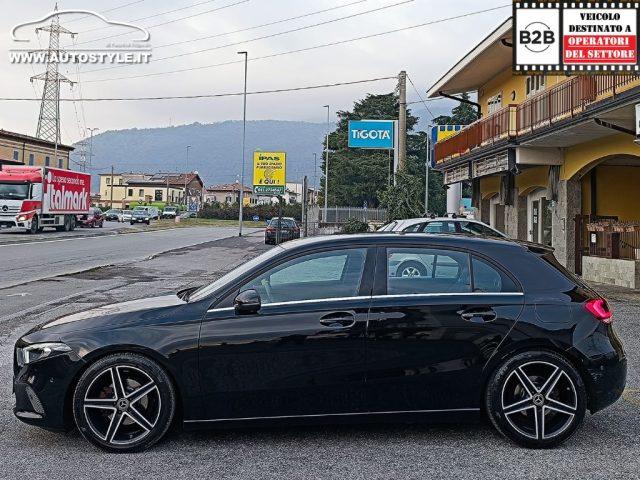 MERCEDES-BENZ A 180 d Automatic Business