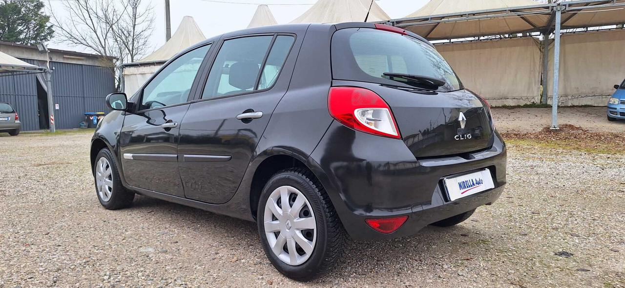 Renault Clio 1.2 16V 5 porte Dynamique