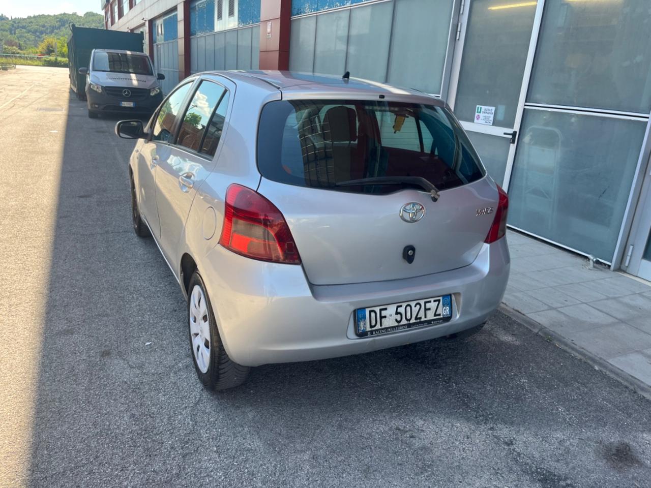 Toyota Yaris 1.4 D-4D 5 porte Sol