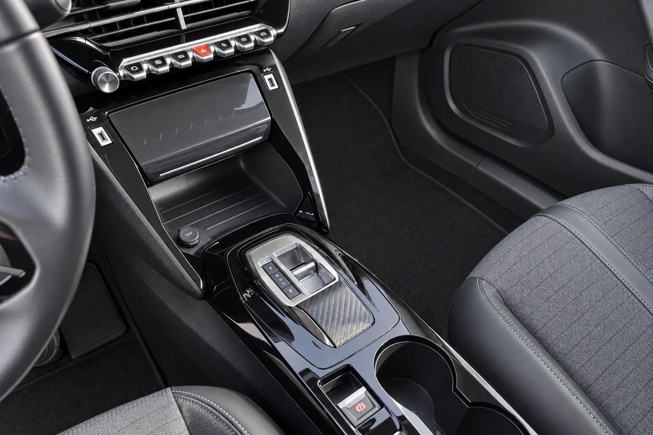 Peugeot 2008 1.5 130 CV AUTOCARRO N1