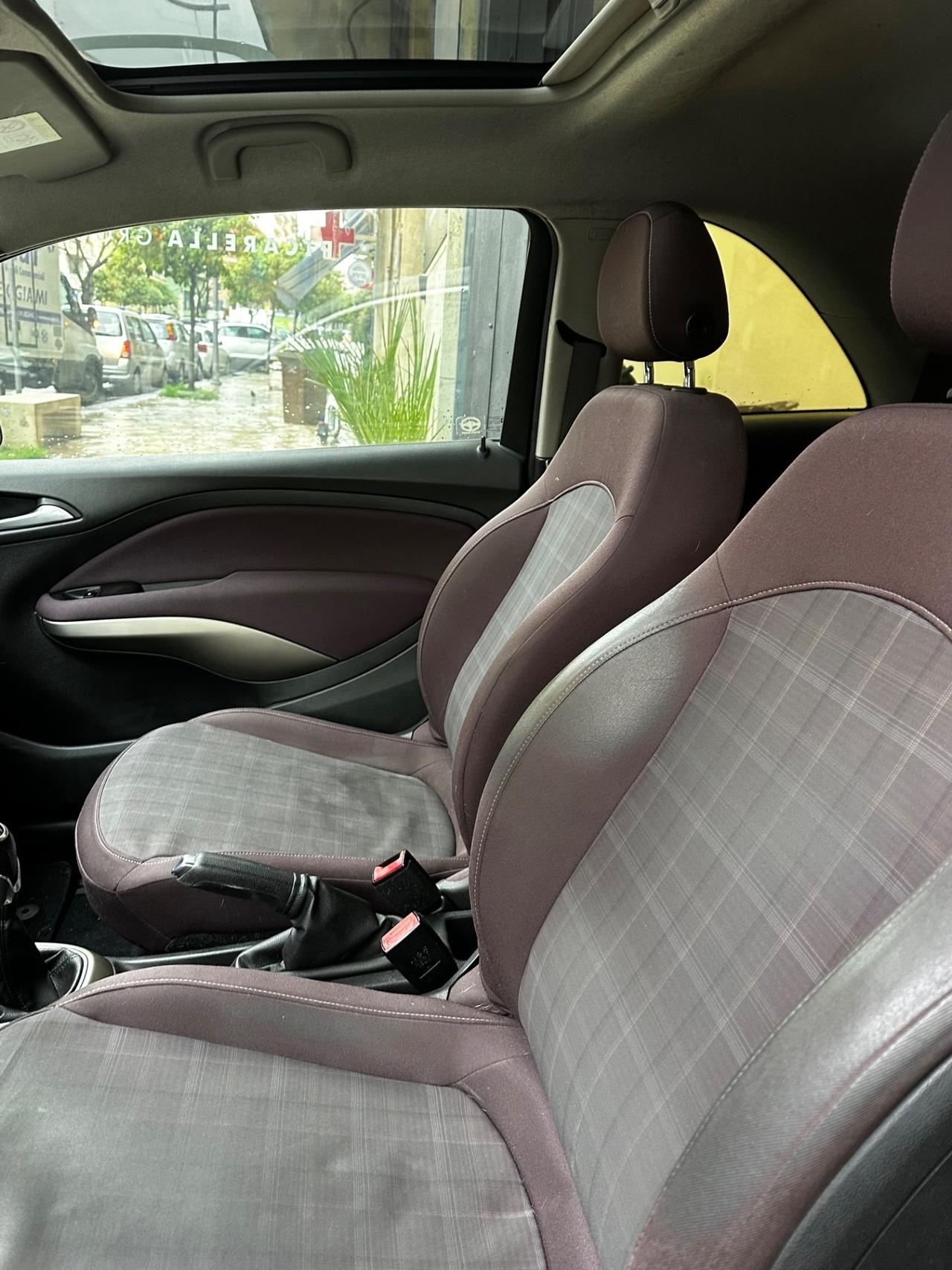 Opel Adam 1.2 70 CV