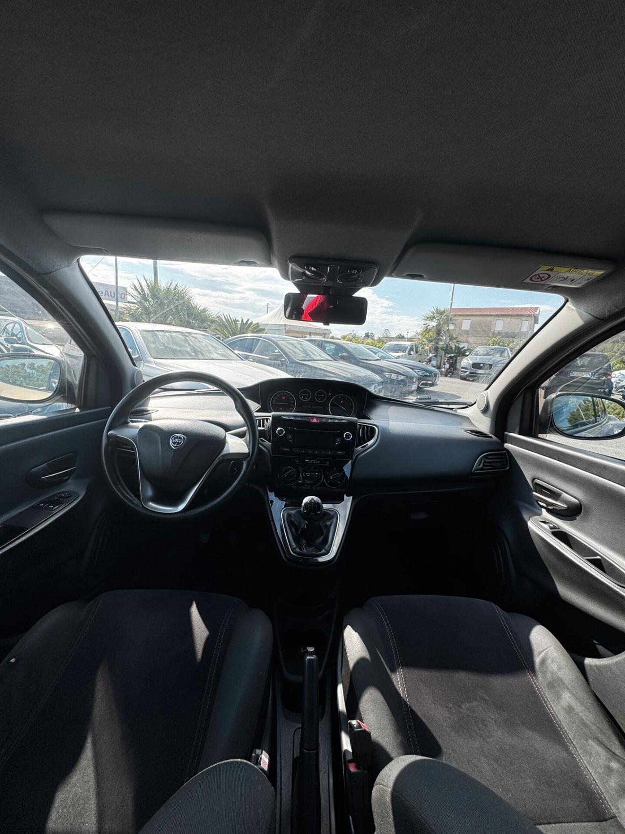 Lancia Ypsilon 1.3 MJT 16V 95 CV 5 porte S&S Gold