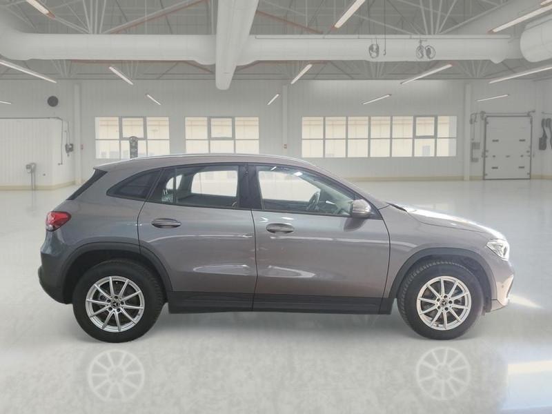 MERCEDES-BENZ GLA 200 d Automatic Business Extra