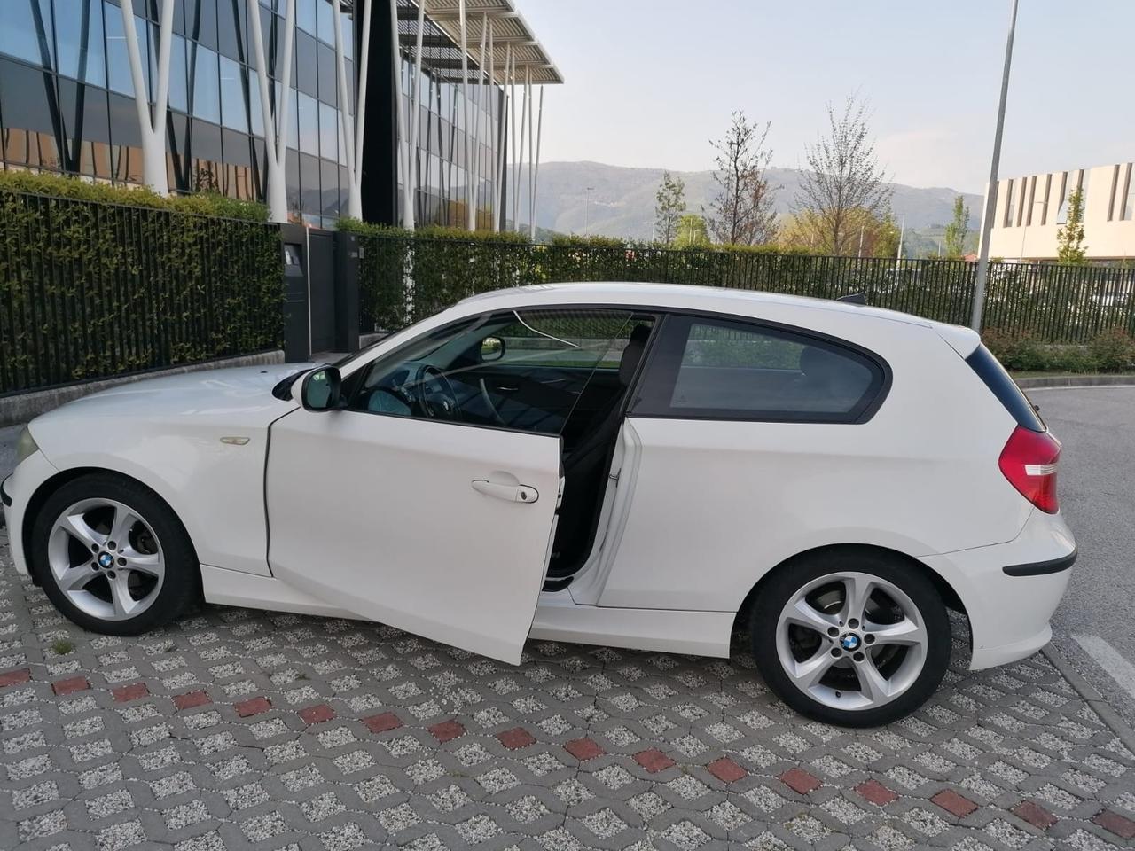 Bmw 118 120d cat 3 porte Futura DPF