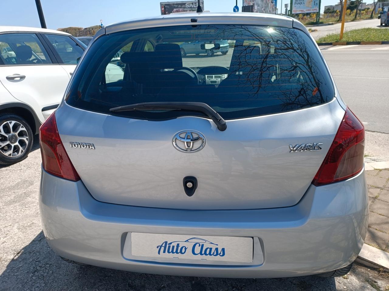 Toyota Yaris 1.4 D-4D 5 porte Sol