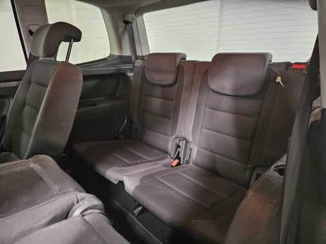 VOLKSWAGEN Touran 1.6 TDI DSG Comfortline 7POSTI