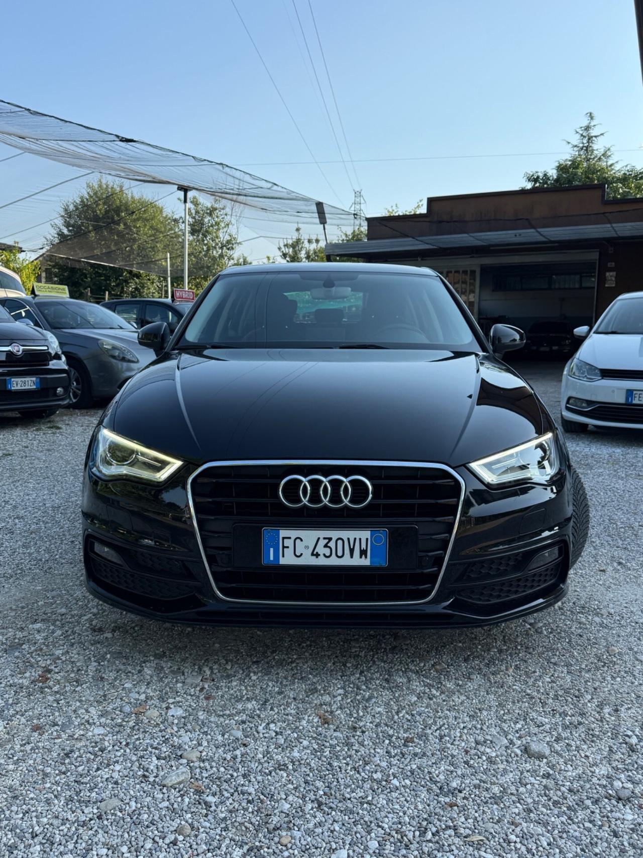 Audi A3 1.6 TDI diesel S tronic S Line