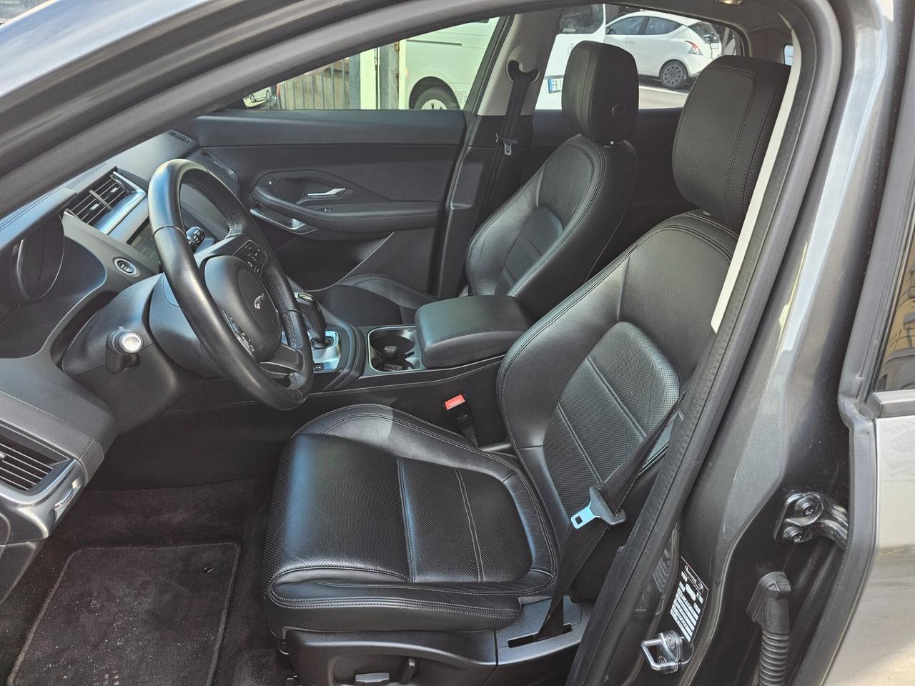 Jaguar F-Pace 2.0 D 150cv/FULL/N1 AUTOCARRO/