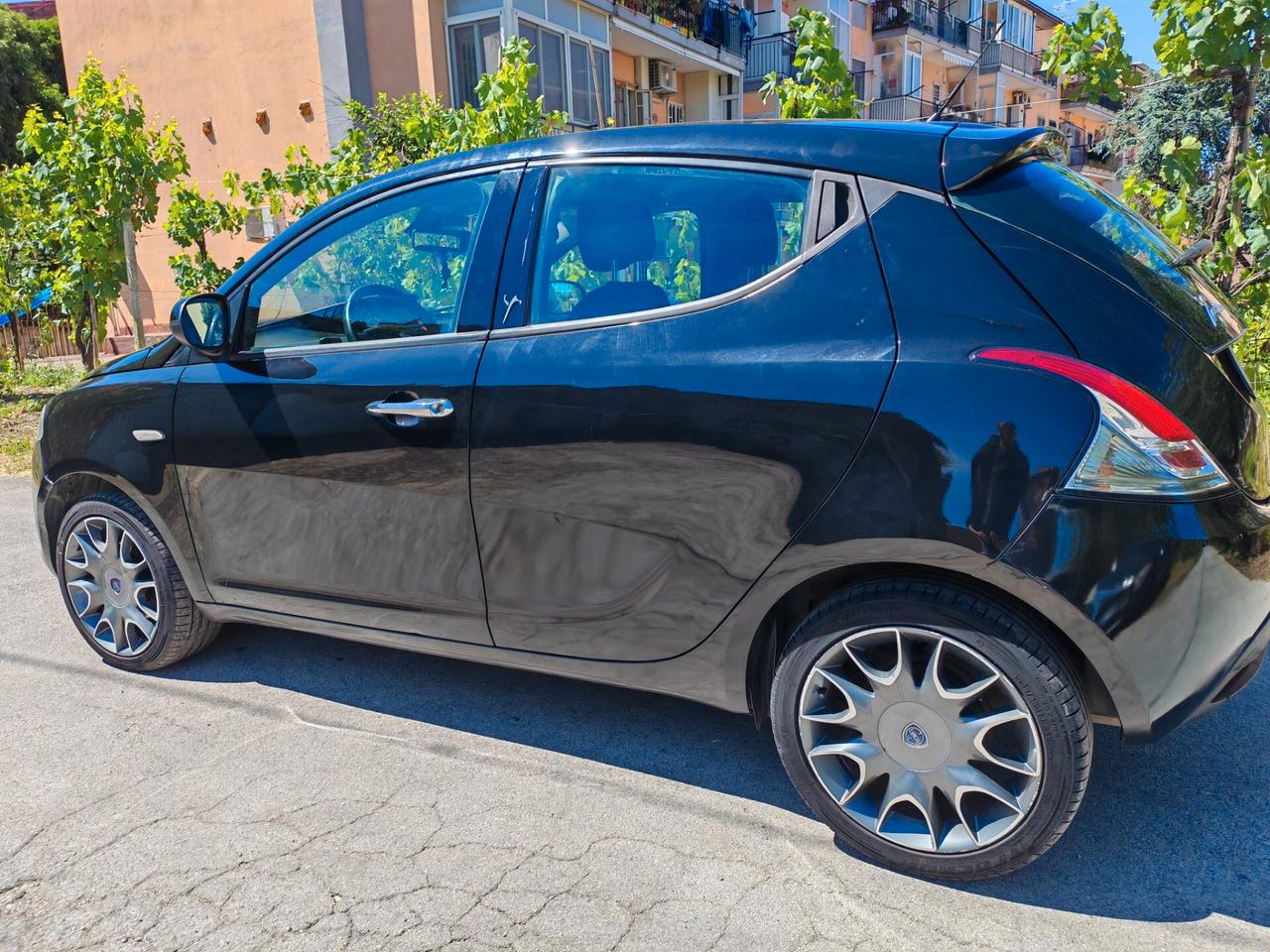 Lancia Ypsilon 1.3 MJT MOTORE BRILLANTE