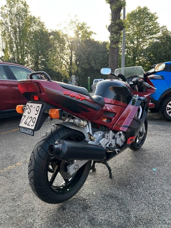 Honda CBR 600 F