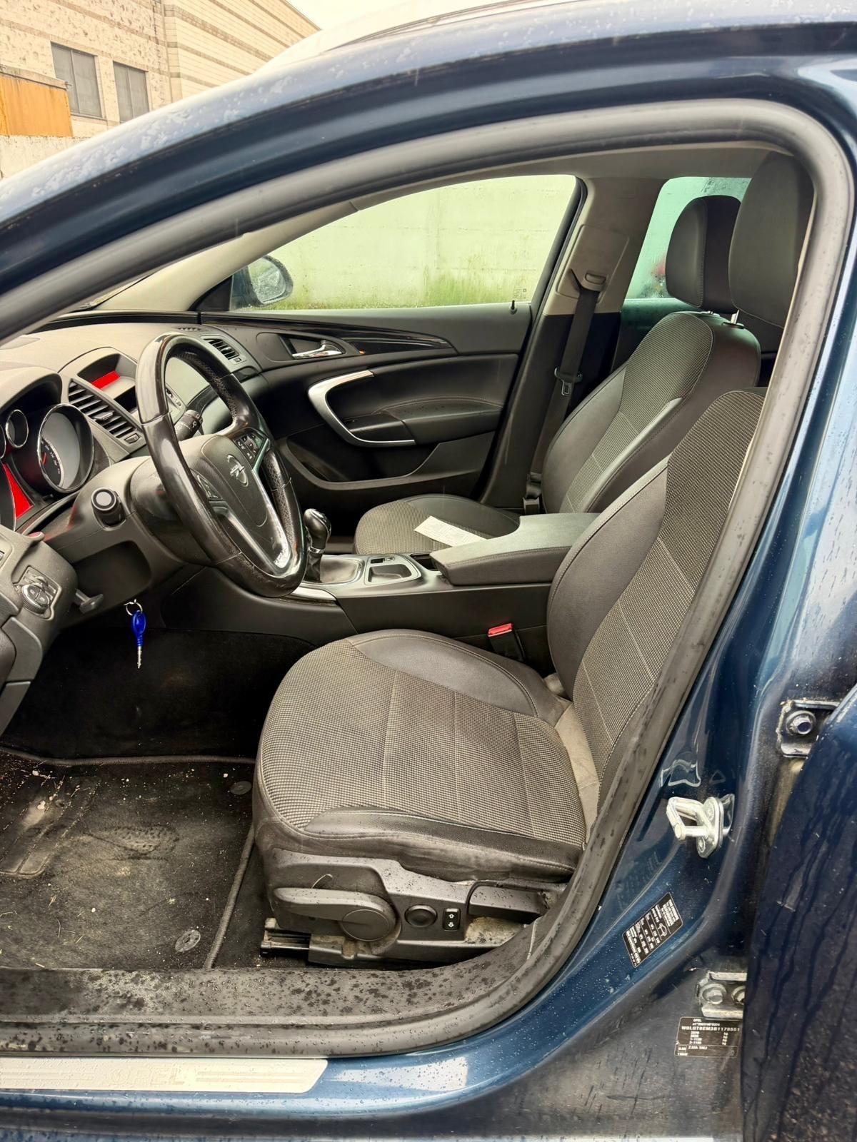 OPEL INSIGNIA SPORTS TOURER 2.0 CDTI