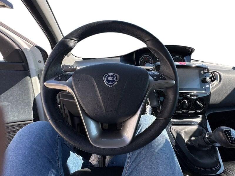 Lancia Ypsilon 1.2 69 CV 5 porte GPL Gold