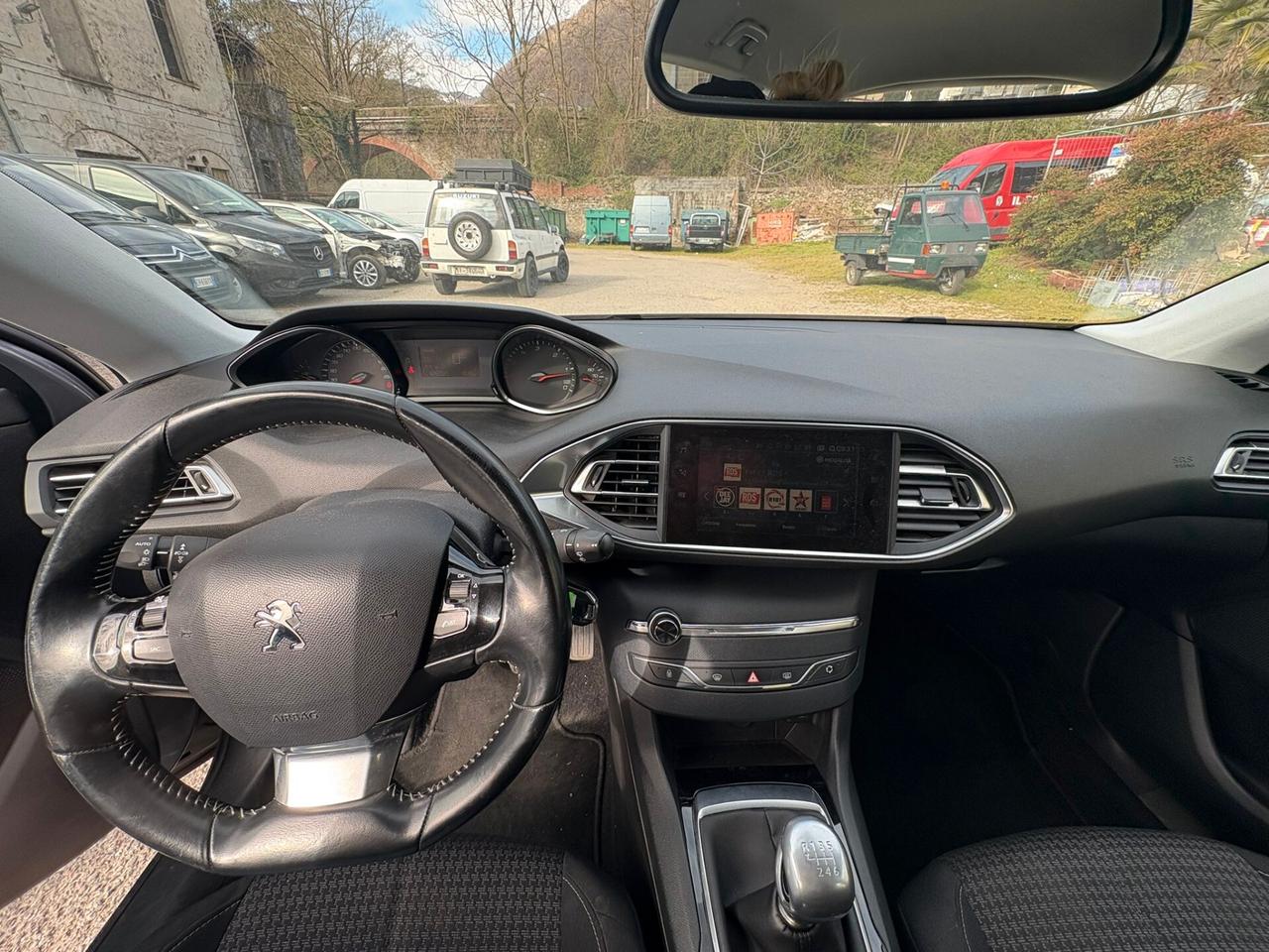 PEUGEOT 308 1.6 BLUEHDI EURO 6 – GARANZIA 12 MESI – KM CERTIFICATI