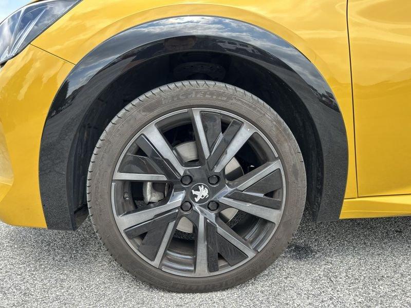 Peugeot 208 PureTech 100 5p GT NAVI+CAMERA 1 PROPRIETARIO