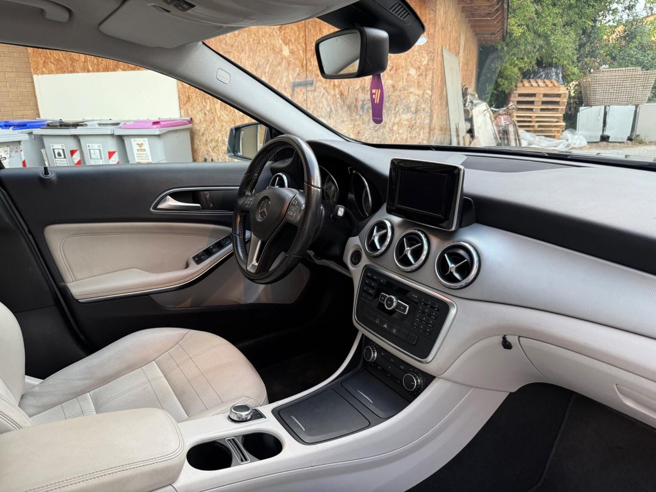 Mercedes-benz GLA 200 GLA 200 CDI Automatic Sport