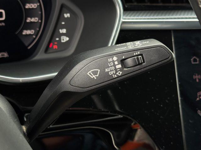 AUDI Q3 35TDI S line interno/esterno Gancio Matrix Unicopr