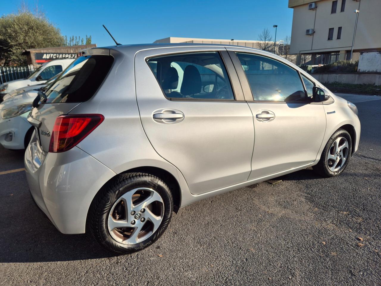 Toyota Yaris 1.5 Hybrid 5 porte Business