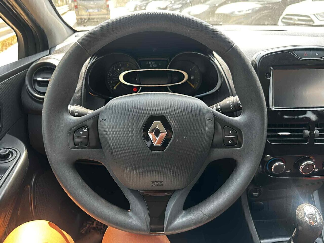 Renault Clio 1.5 dCi diesel 75CV neop ok 2014