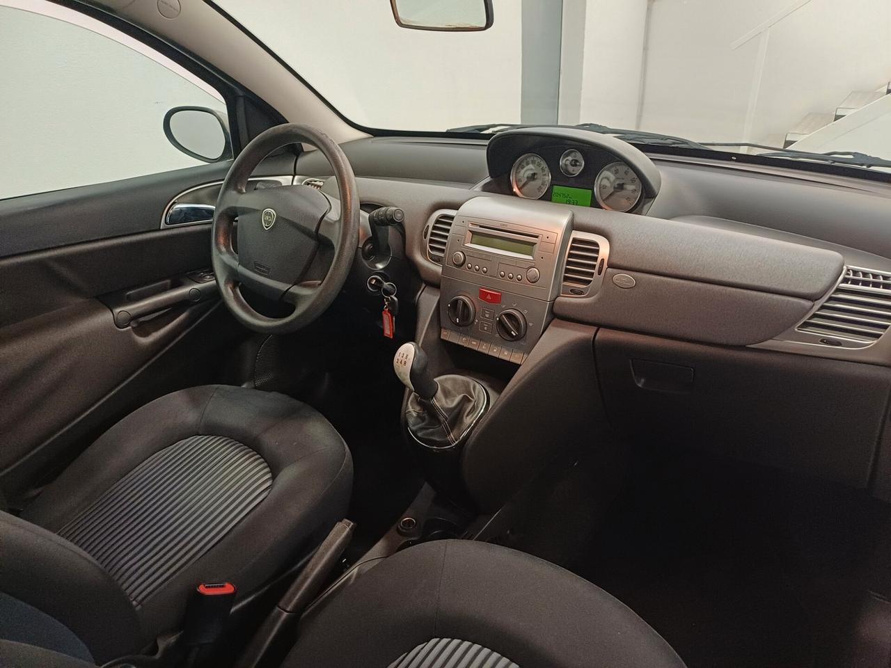 Lancia Ypsilon 1.3 MJT 75 CV Oro Clima/Servo