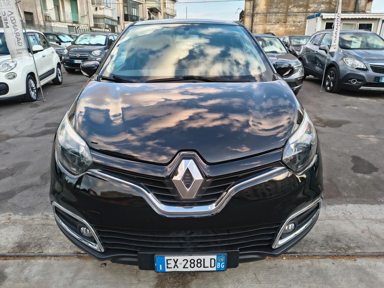 RENAULT CAPTUR UNICOPROPRIETARIO BENZINA ANNO 2014