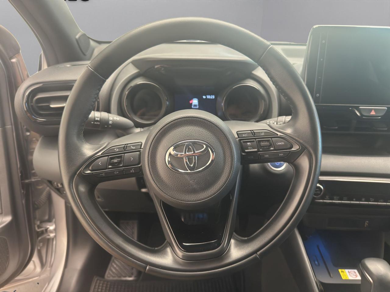 Toyota Yaris 1.5h Lounge