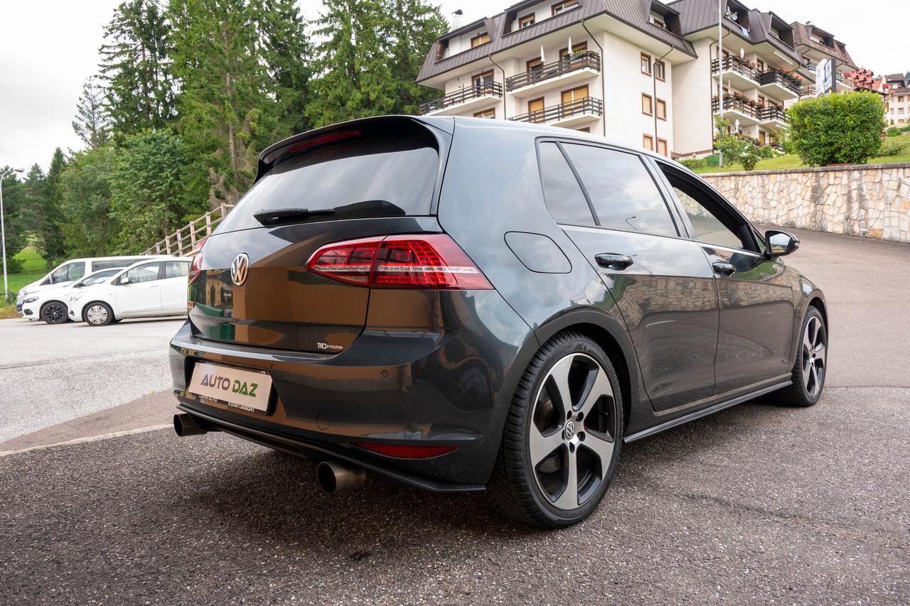 VW Golf GTI VII 2.0 TSI 220CV 5p GANCIO