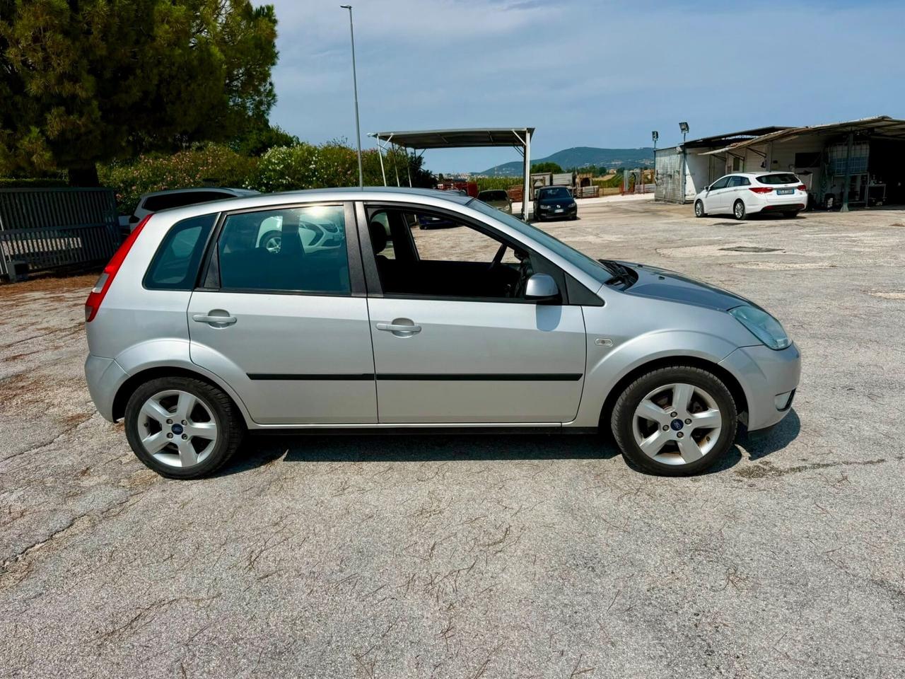 Ford Fiesta Diesel 1.4 TDCi NEOPATENTATI UNIPRO