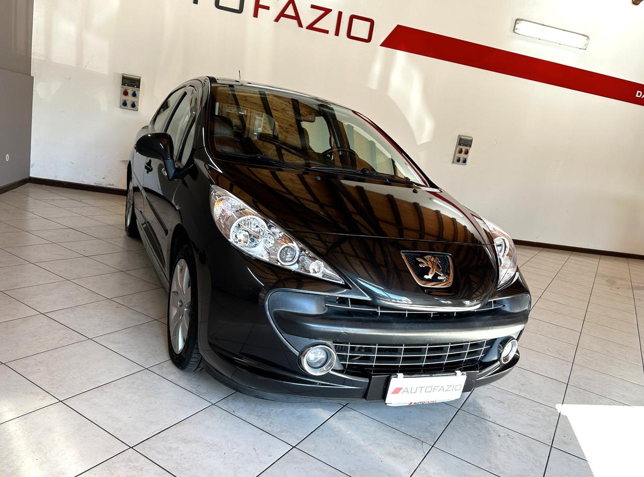 Peugeot 207 1.6 HDi 110CV 5p. Féline