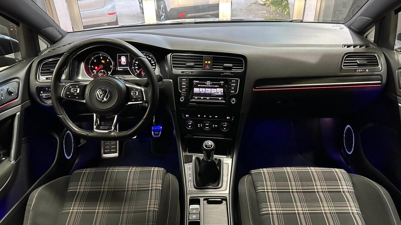 Volkswagen Golf GTD 2.0 TDI 5p. BlueMotion Technology