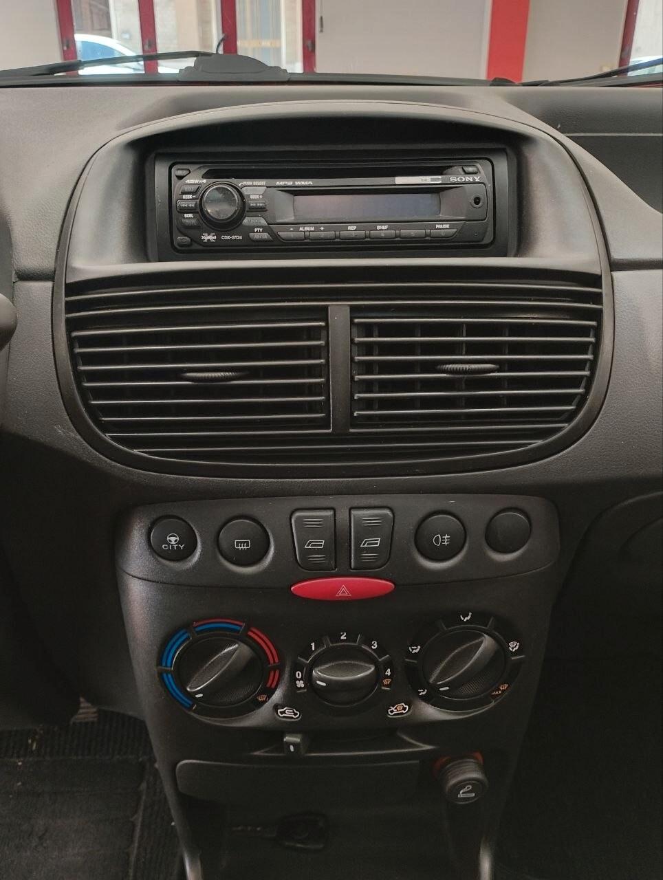 Fiat Punto Classic 1.2 5 porte Natural Power Active