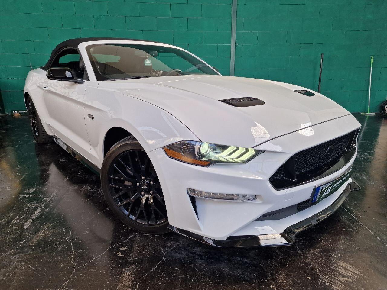 Ford Mustang 5.0 GT Cabrio Iva esposta