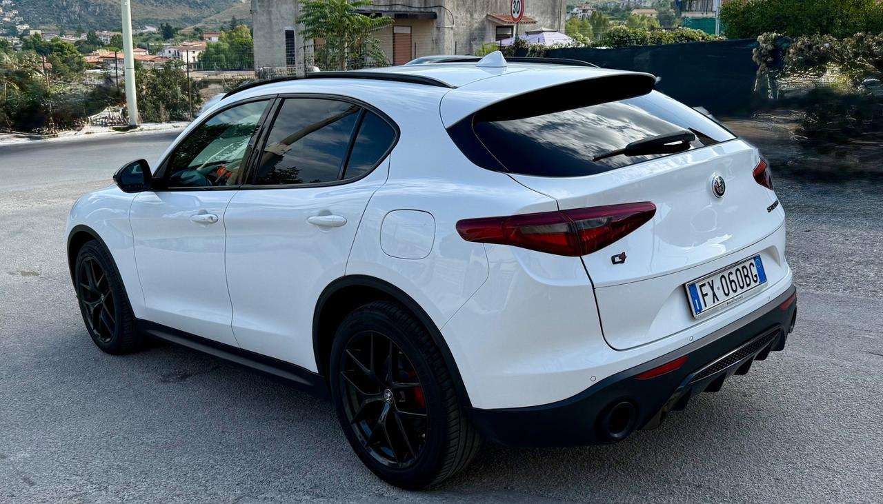 Alfa Romeo Stelvio 2.2 Diesel 210 CV AT8 Q4 B-Tech