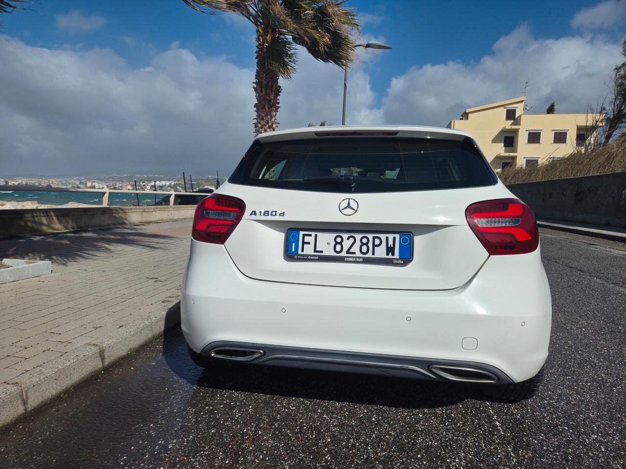 Mercedes-benz A180d Sport White restay7G2017