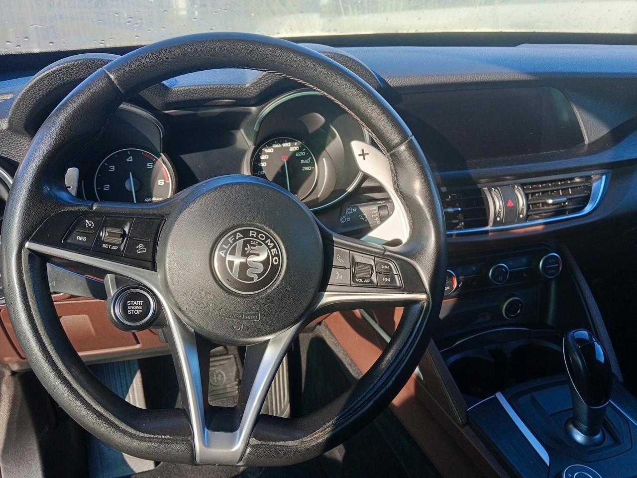 Alfa Romeo Stelvio 2.2 Turbodiesel 210 CV AT8 Q4 Executive