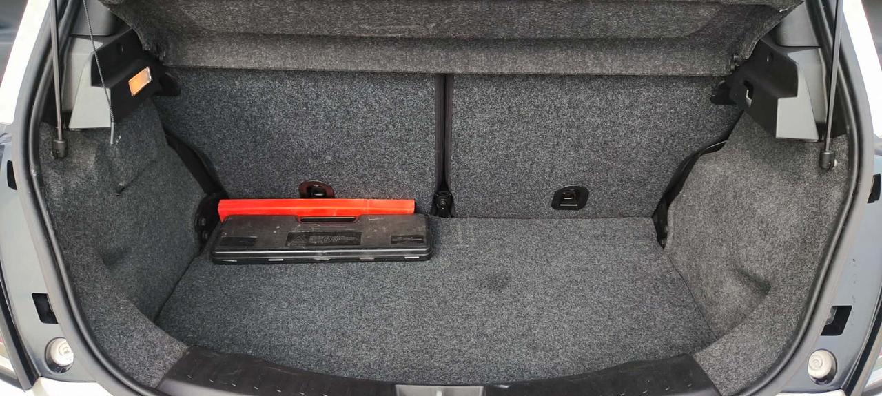 Lancia Ypsilon 0.9 TwinAir 85 CV 5 porte Metano Ecochic Elefantino