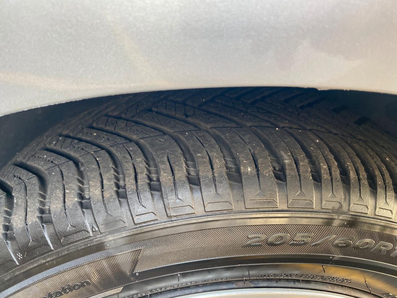Ford Transit Connect Tourneo 5 posti autocarro