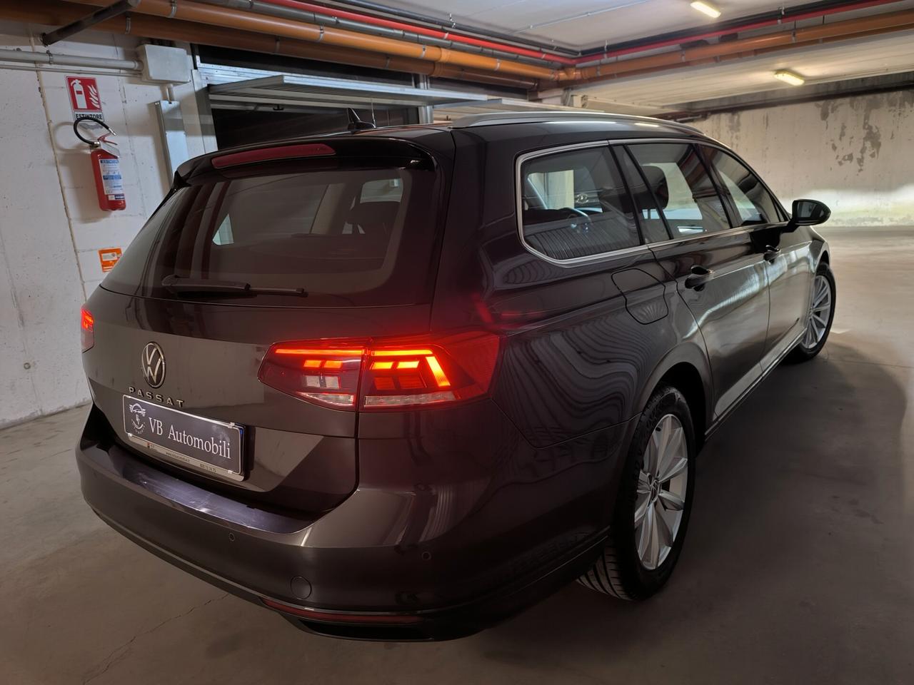 Volkswagen Passat Variant 2.0 TDI SCR 122 CV EVO DSG Business