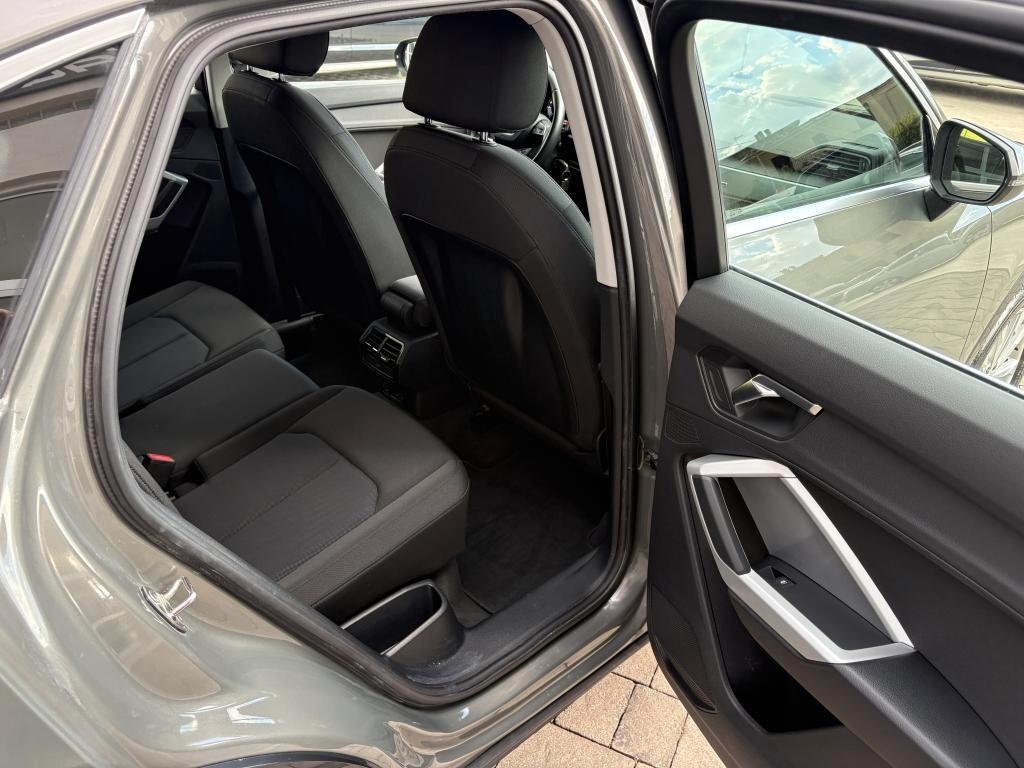 Audi Q3 35 TFSI 150cv Business Advanced
