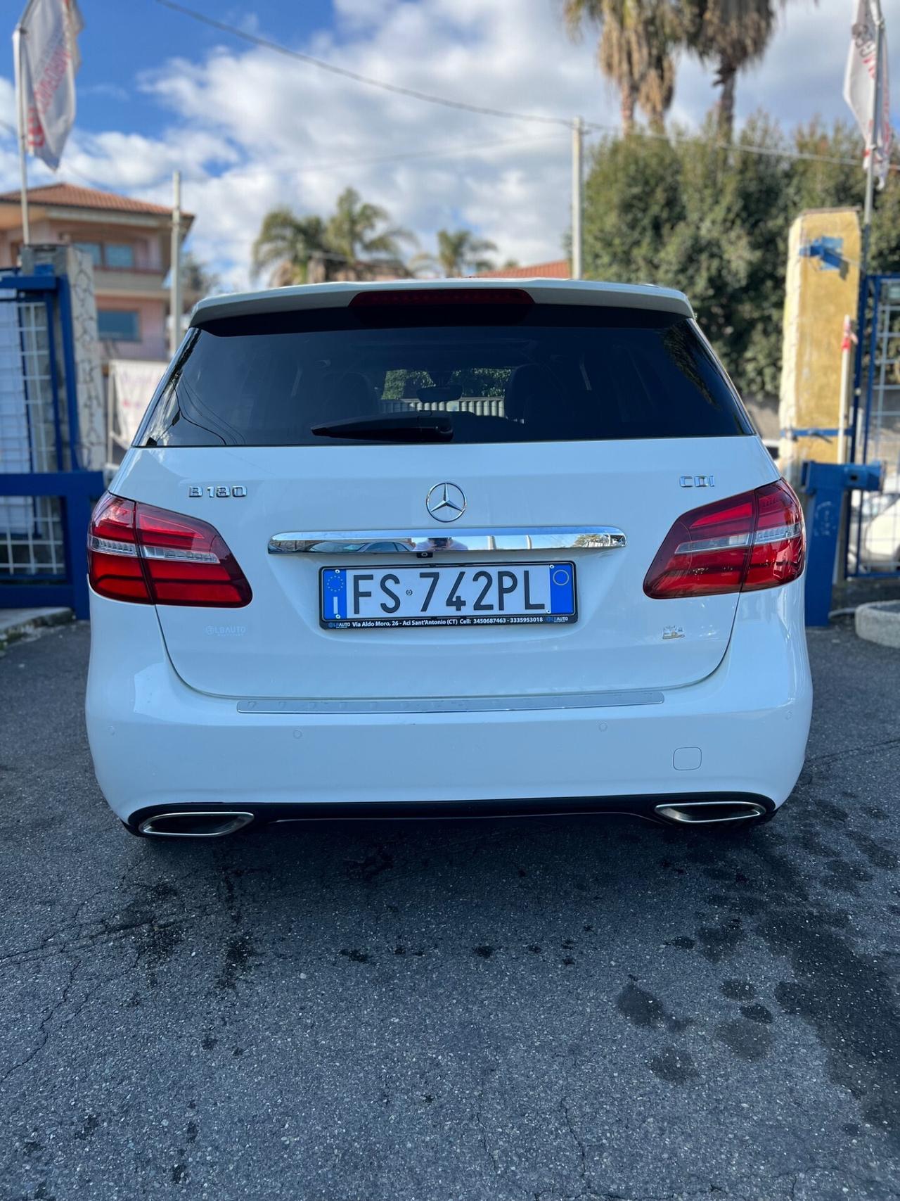 Mercedes-benz B 180 B 180 d Automatic Premium