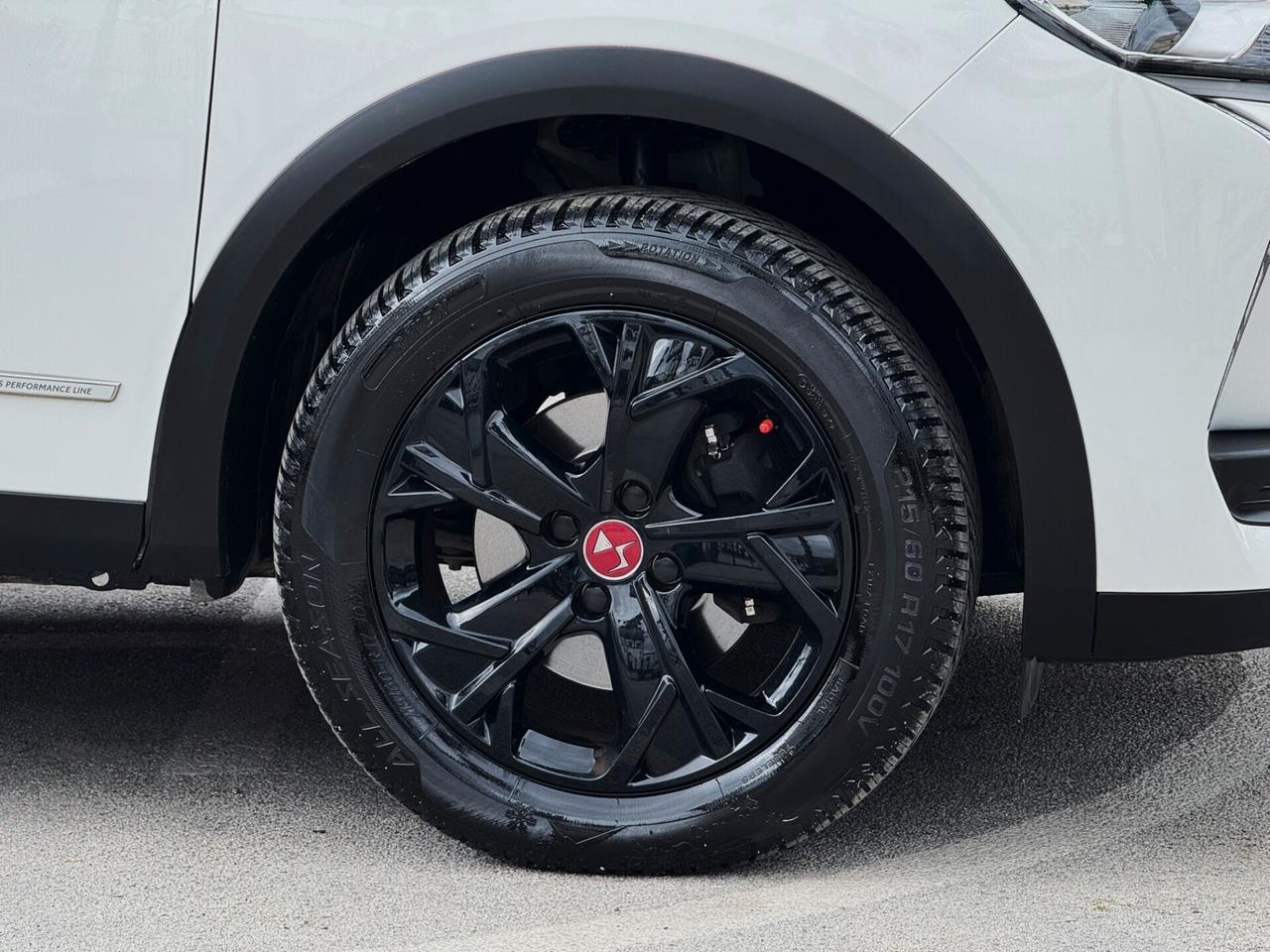 DS 3 Crossback 1.5 BlueHDi Performance Line 130CV AT8