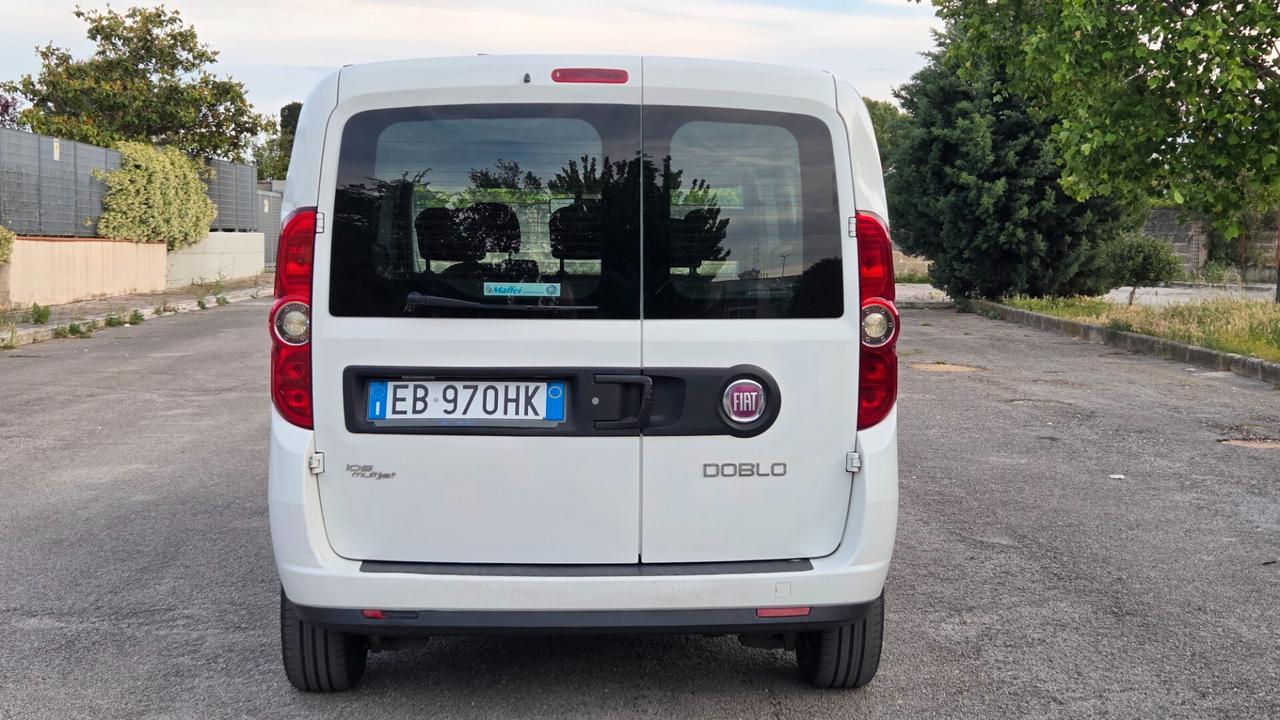 Fiat Doblo 1.6 MJT 5 posti N1