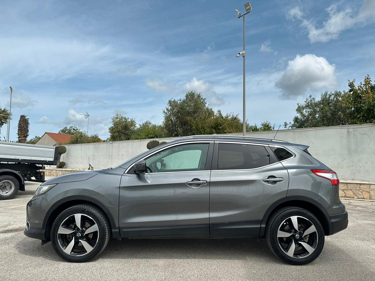 NISSAN QASHQAI 1.6 dCi 2WD Tekna