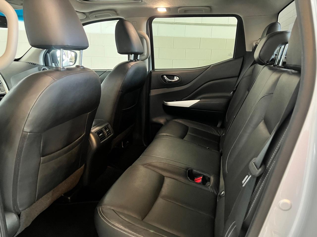 Nissan Navara 2.3 dCi 190 CV 7AT 4WD Double Cab Tekna