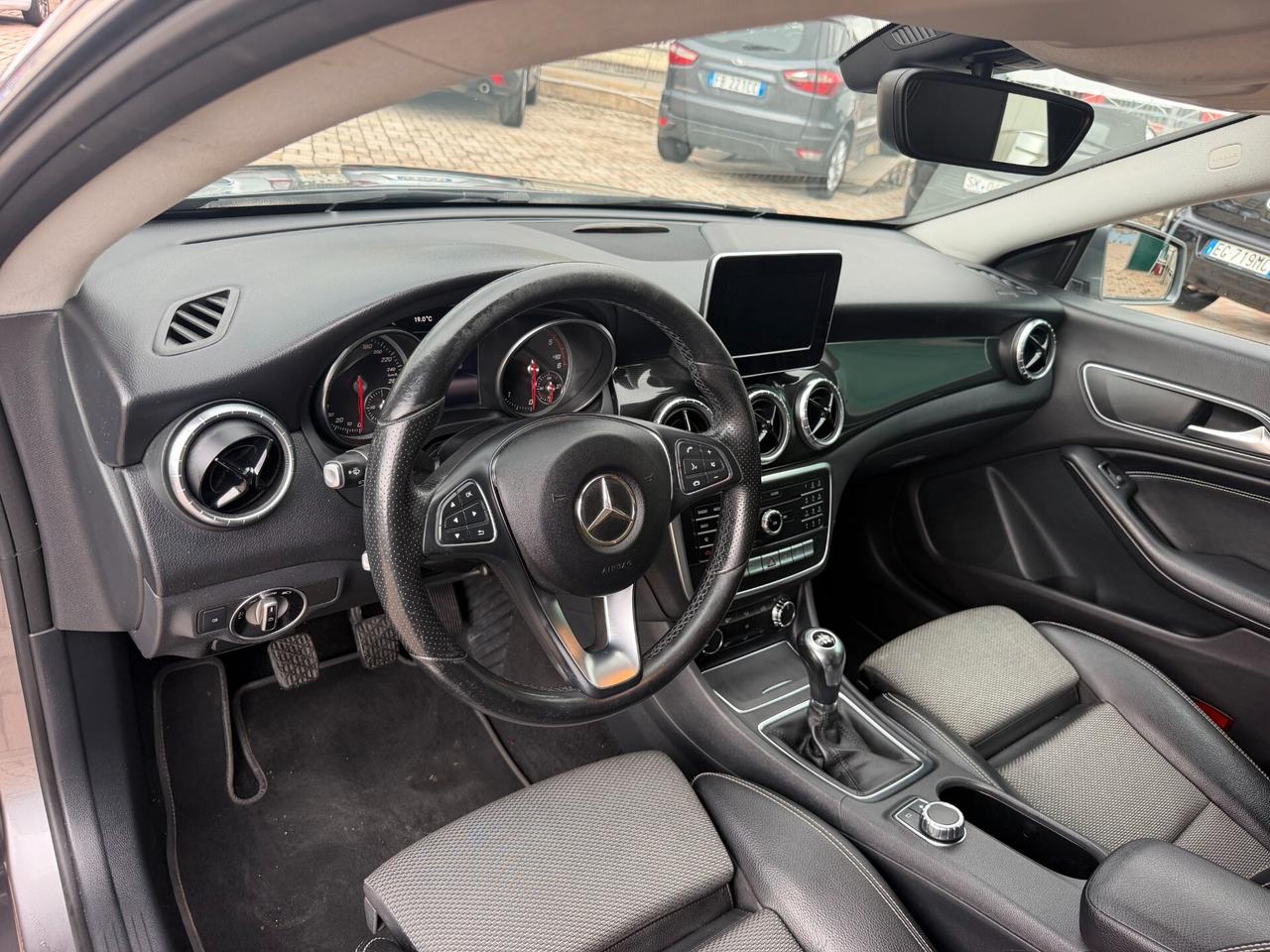 Mercedes-benz CLA 200 d S.W. Business Extra