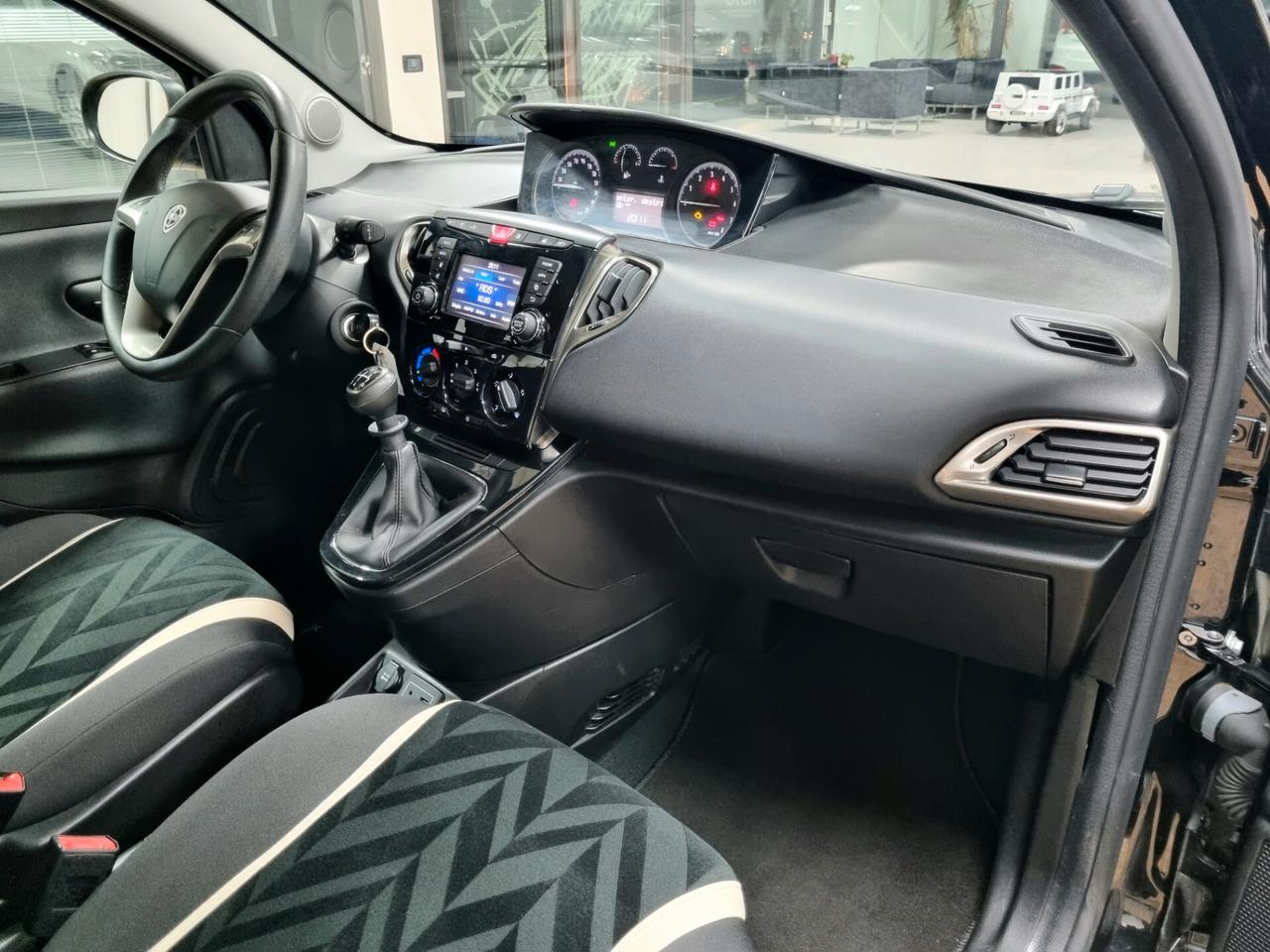 Lancia Ypsilon 1.2 69 CV 5 porte Gold